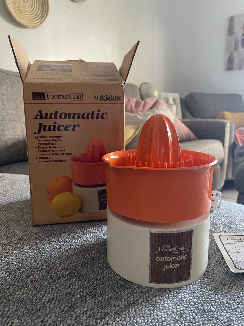 Vintage Sears CounterCraft Automatic Juicer — Orange and Cream